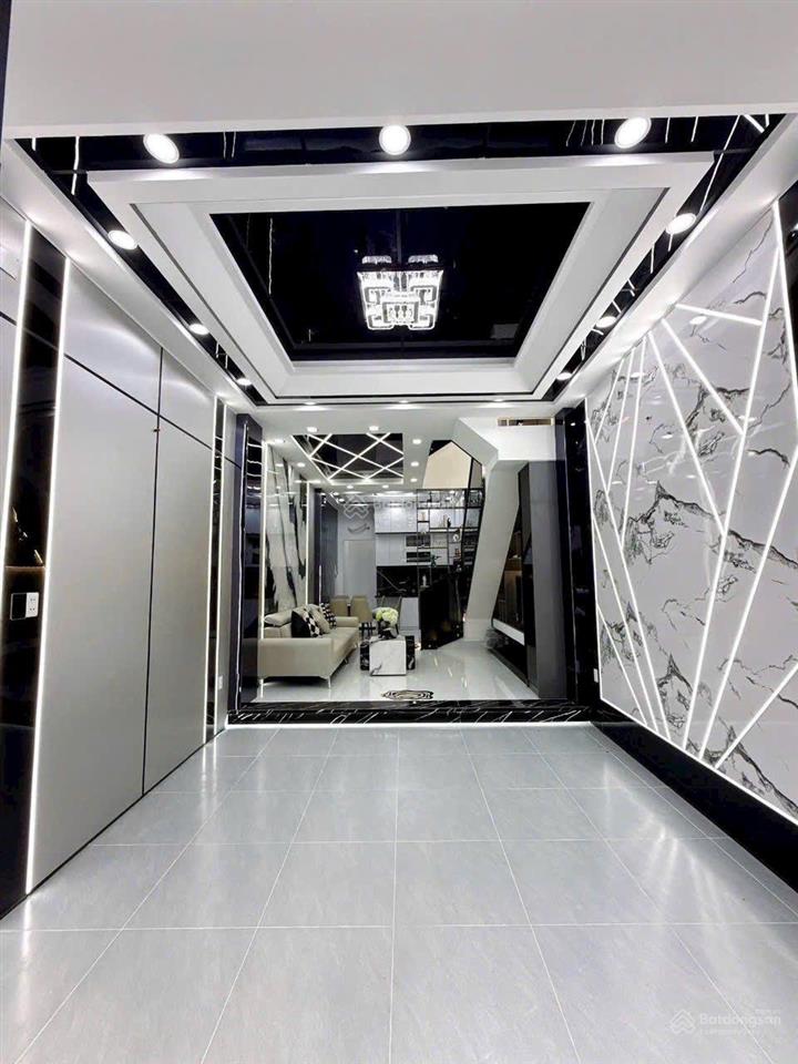 Bán nhà ngộp tân cảng, p 25, bình thạnh, 85m2, giá 3 tỷ 900, cách ga metro 7', thuê 22tr, sổ riêng