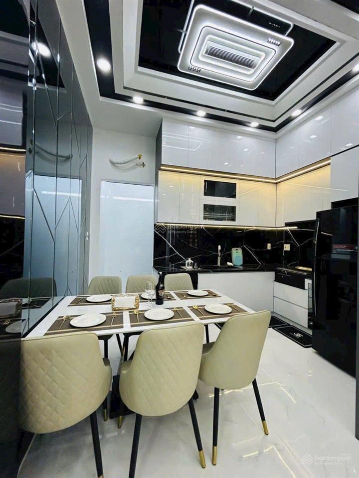 Bán nhà ngộp tân cảng, p 25, bình thạnh, 85m2, giá 3 tỷ 900, cách ga metro 7', thuê 22tr, sổ riêng