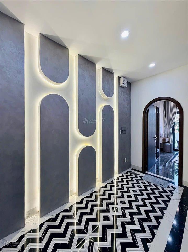 Một căn độc quyền duy nhất hoa mai, p2, phú nhuận, dt 75m2, cho thuê 25tr, sổ riêng