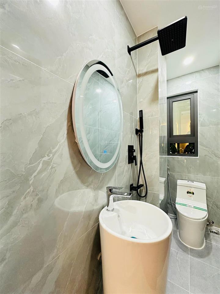 Gía tốt nhất khu vực ! bán nhà lê văn sỹ, p 12, q 3, dt 57,4m2, giá 3 tỷ 250tr, thuê 22tr, sổ riêng