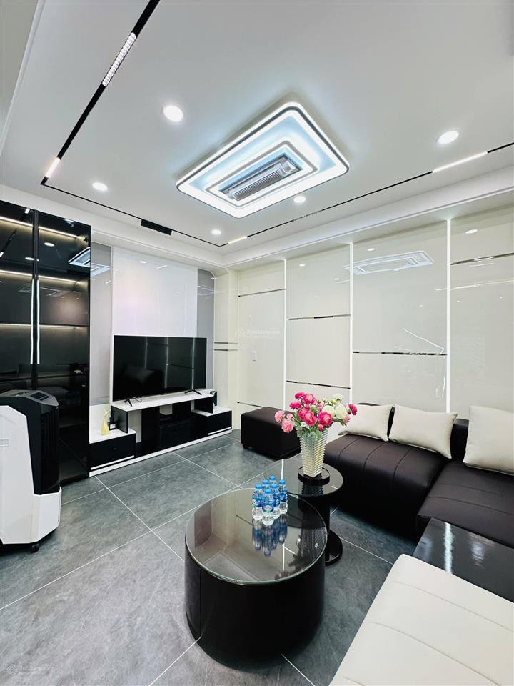 Gía tốt nhất khu vực ! bán nhà lê văn sỹ, p 12, q 3, dt 57,4m2, giá 3 tỷ 250tr, thuê 22tr, sổ riêng