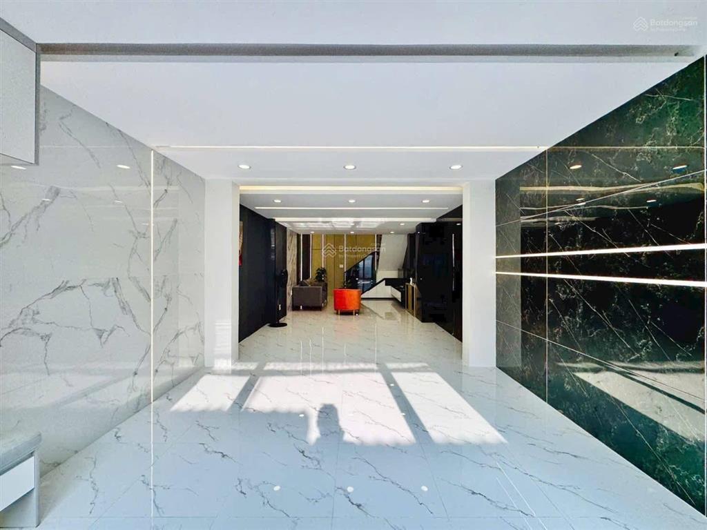 Bán nhà riêng ngay trần huy liệu, p 15, phú nhuận, dt 64.6m2, giá 3 tỷ 950tr, hẻm 6m, sổ hồng riêng