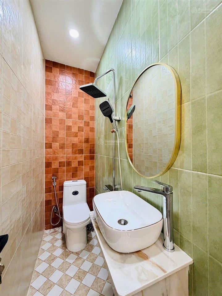 Nhà trung tâm quận 3 giá 3 tỷ 570tr, hai bà trưng, dt 75m2, cho thuê 25tr  hẻm 5m, sổ hồng riêng