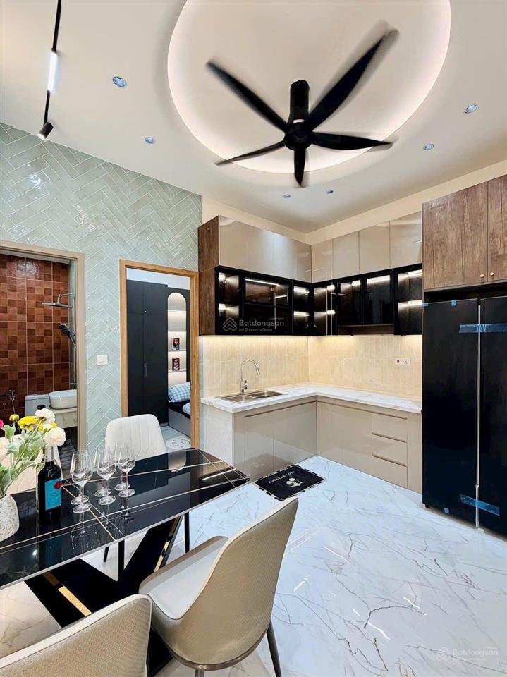 Nhà trung tâm quận 3 giá 3 tỷ 570tr, hai bà trưng, dt 75m2, cho thuê 25tr  hẻm 5m, sổ hồng riêng