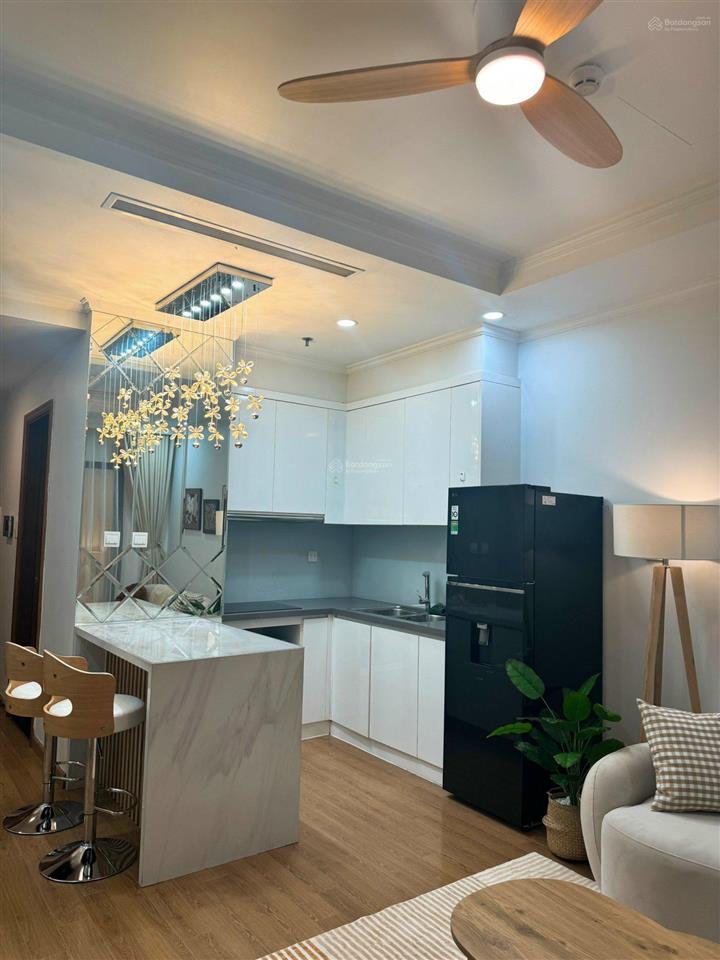 Cho thuê gấp căn hộ 1 phòng ngủ sạch đẹp tại royal city, giá chỉ 14tr/tháng.  0869 888 ***
