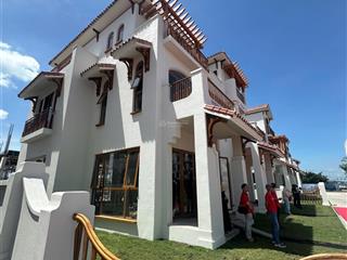 Cần bán căn liền kề d6 khu đô thị charmora city sun nha trang. 301.1m2. 3 tầng. giá 22 tỷ