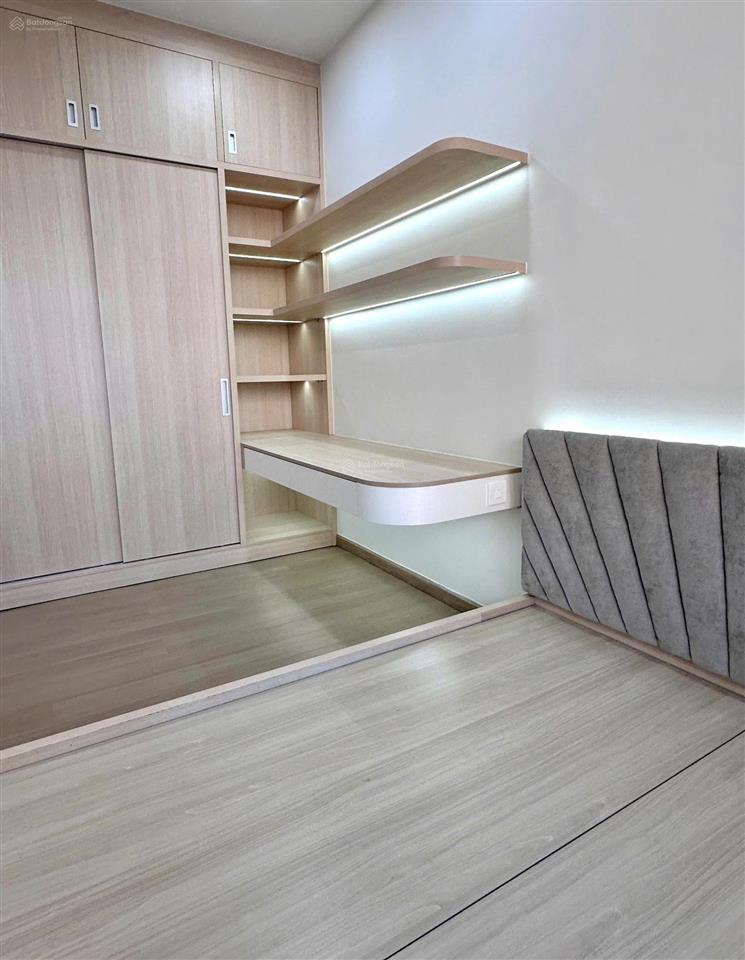 Cho thuê 3pn celestarise nhà cực đẹp tầng cao  view phú mỹ hưng