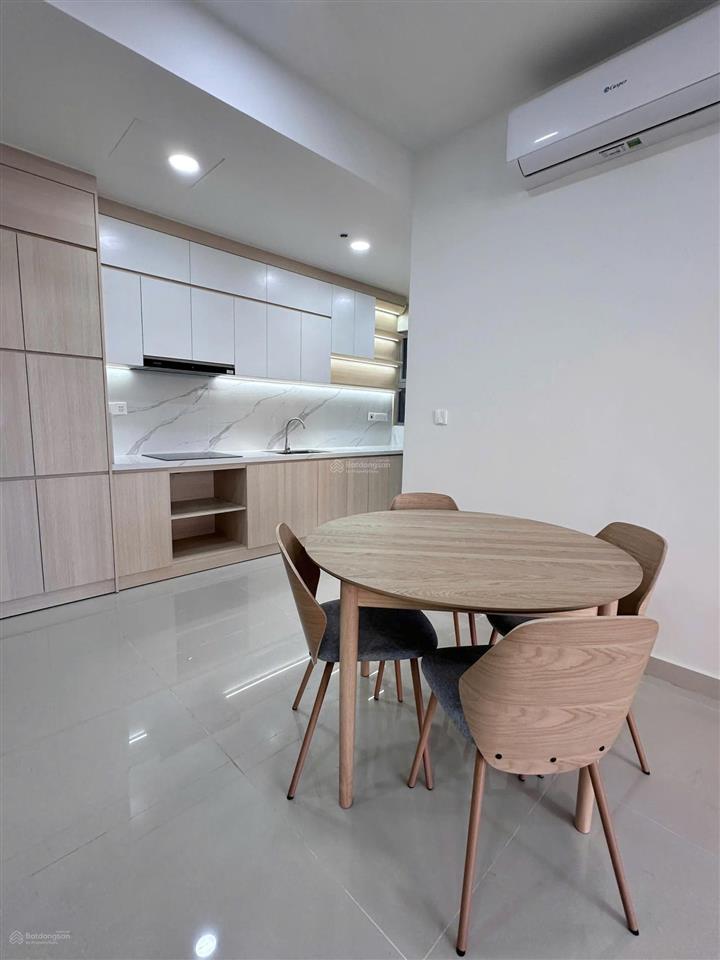 Cho thuê 3pn celestarise nhà cực đẹp tầng cao  view phú mỹ hưng