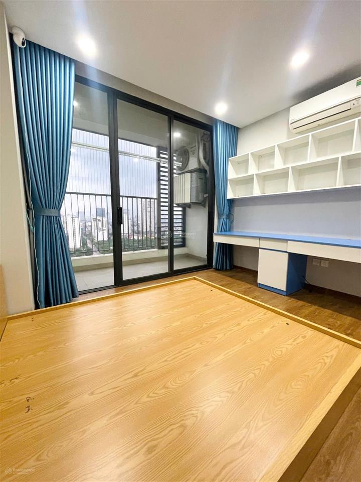 Bán căn hộ 2pn 82m2 nội thất mới tinh, tầng trung 20. ban công thoáng mát, giá chỉ 8,7 tỷ