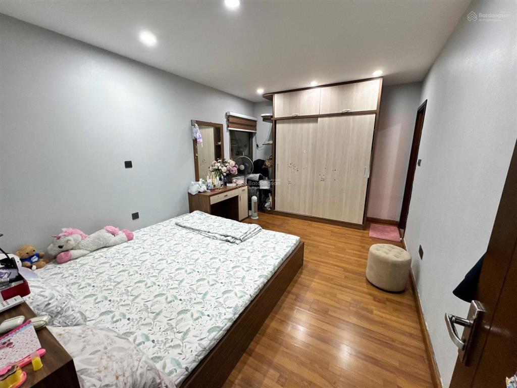 Bán nhanh căn hộ 2pn 70m2 home city. full nội thất đẹp vào ở luôn. giá chỉ 7,8 tỉ.
