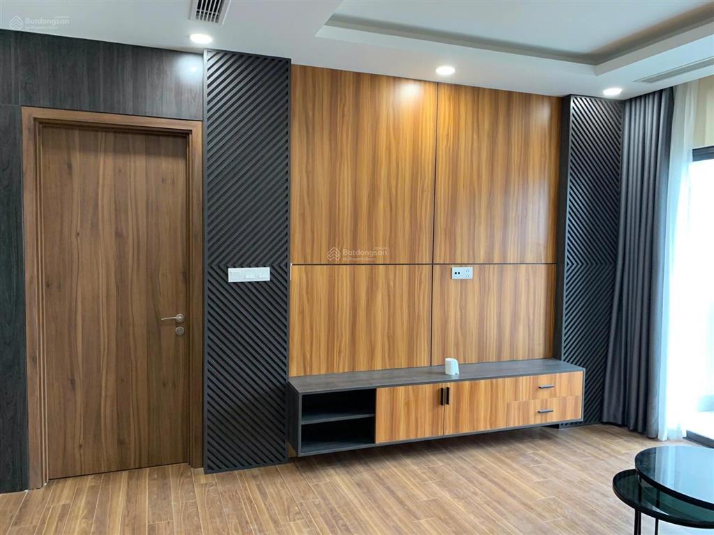 Bán nhanh căn góc 3pn 95m2 golden park ban công đông nam, đông bắc. tầng trung đẹp. giá chỉ 10 tỉ.