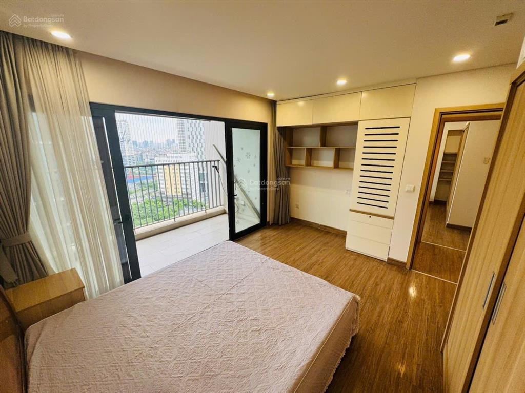 Giảm sâu bán căn góc 128m2 view hồ sky park full nội thất. tầng trung đẹp. giá chỉ 15 tỷ