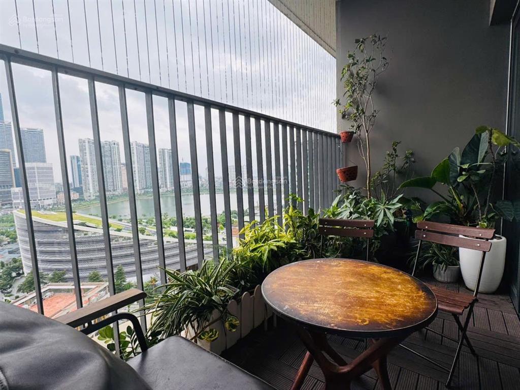 Giảm sâu bán căn góc 128m2 view hồ sky park full nội thất. tầng trung đẹp. giá chỉ 15 tỷ