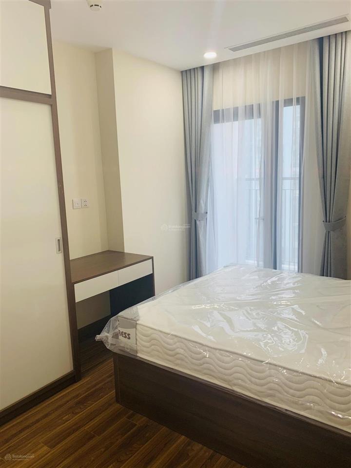 Bán nhanh căn góc 3pn ban công đông nam, đông bắc 91m² golden park. full nội thất. giá 9,1 tỷ.