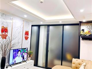 Bán căn hộ 1pn+1 54m2 center point cầu giấy. full nội thất. có sẵn sổ. giá 5,6 tỉ.