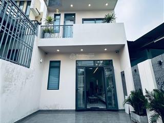 Hàng hiếm q4 trên đường tôn đản, dt (5x14,6m) 4phòng ngủ lớn. giá 3tỷ25 đang cho thuê 26triệu/tháng