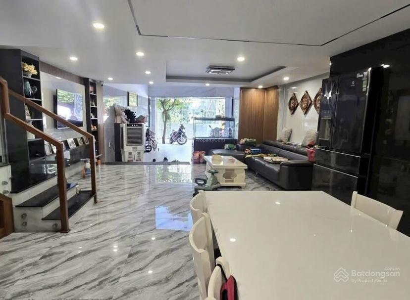 Hạ giá cần bán gấp nhà đang cho thuê 19tr/tháng. trần huy liệu  p.8  phú nhuận. giá 2tỷ950/69,8m2