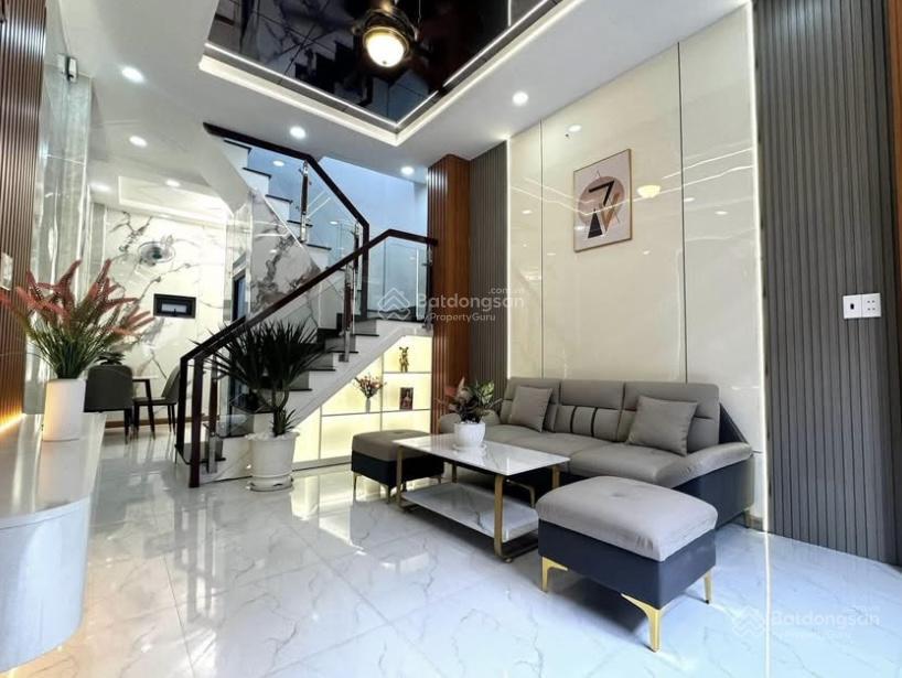 Cô vân bán nhà sát q1, dt 69m2 đang cho thuê 18tr/tháng. vũ huy tấn  p1  bình thạnh