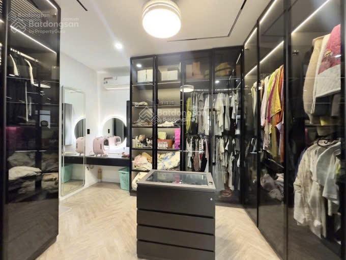 Tôi bán gấp nhà gần chợ phú nhuận trên đường cô giang p2  phú nhuận. nhà btct kiên cố. 3tỷ68/72m2