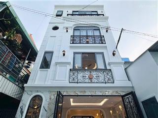 Bán gấp nhà lê thị hồng gấm  q.1 nhà bề ngang 5m xe hơi vào tận nhà. giá 4tỷ050 cho thuê 25tr/th