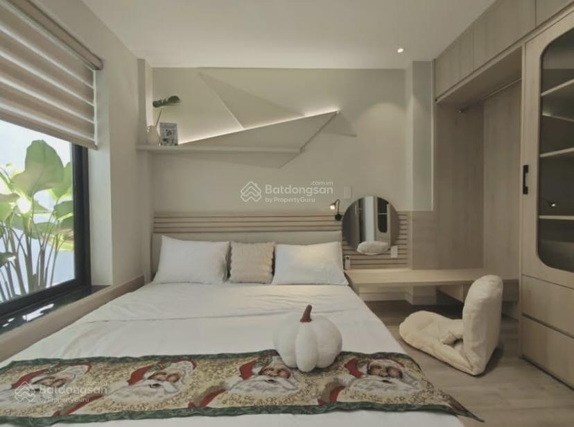 Bán nhà 3 tầng đúc 72,3m2 gần mặt tiền mai xuân thưởng sổ mới nở hậu giá 2tỷ490 cho thuê 20tr/th