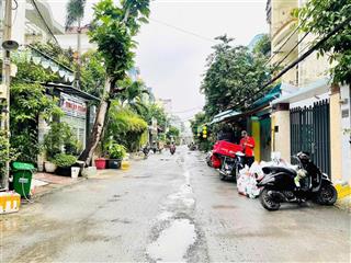 Cần tiền bán gấp hoa lan  p2  phú nhuận, gần bv đa khoa hoàn mỹ. 3tỷ800 đang thuê 24 triệu/tháng