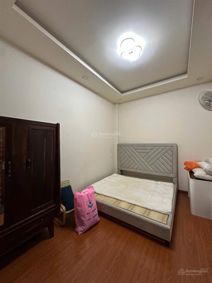 Nơ trang long  p12  bình thạnh, gần đại học văn lang. giá 3tỷ250/ 81m2 đang cho thuê 24tr/tháng