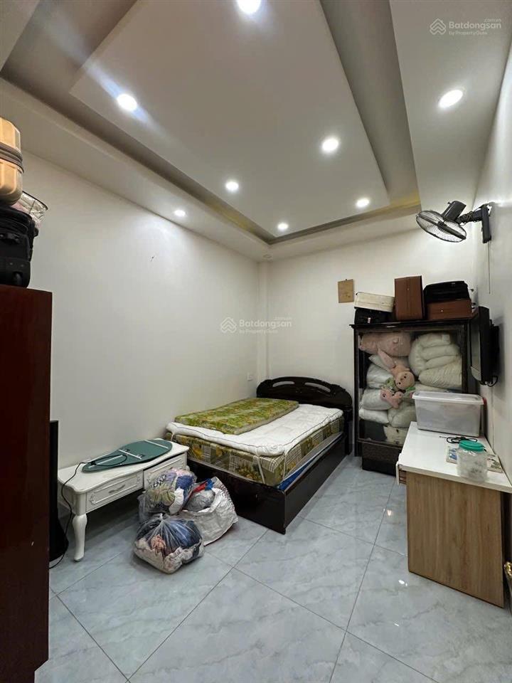 Nơ trang long  p12  bình thạnh, gần đại học văn lang. giá 3tỷ250/ 81m2 đang cho thuê 24tr/tháng