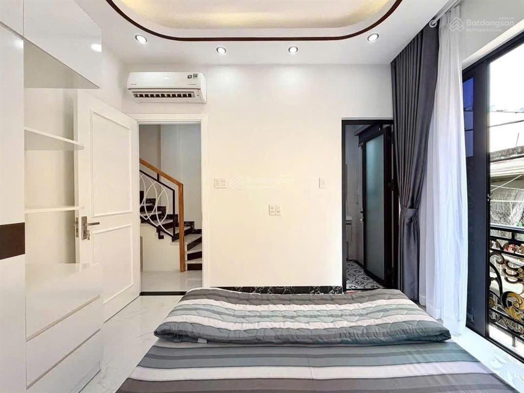 Siêu phẩm 5 tầng giá 2tỷ950 đang cho thuê 17tr/tháng trường lưu, long trường, thủ đức, shr 5pn 6wc
