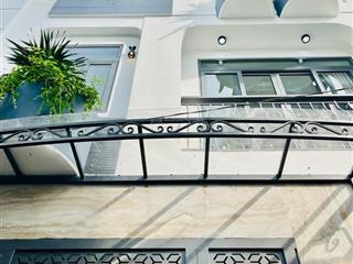 Bán nhà dt lớn (5x14,2m), nguyễn hiền, q3, gần chợ vườn chuối. giá 3tỷ080 sẳn dòng tiền 24tr/tháng.