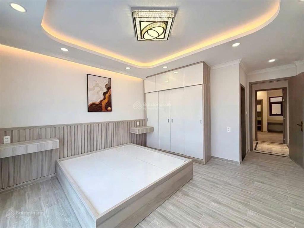 Chủ kẹt tiền cần bán gấp nhà đường 385, q9  gần làng đại học  hẻm xe hơi   để được hỗ trợ
