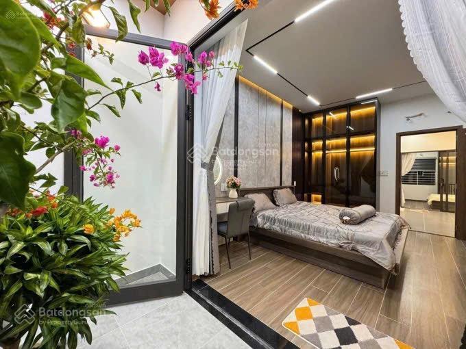 Bán nhà ngay trung tâm quận 3 trên đường võ thị sáu, bán gấp 3tỷ850/78m2 sẳn đang cho thuê 25tr