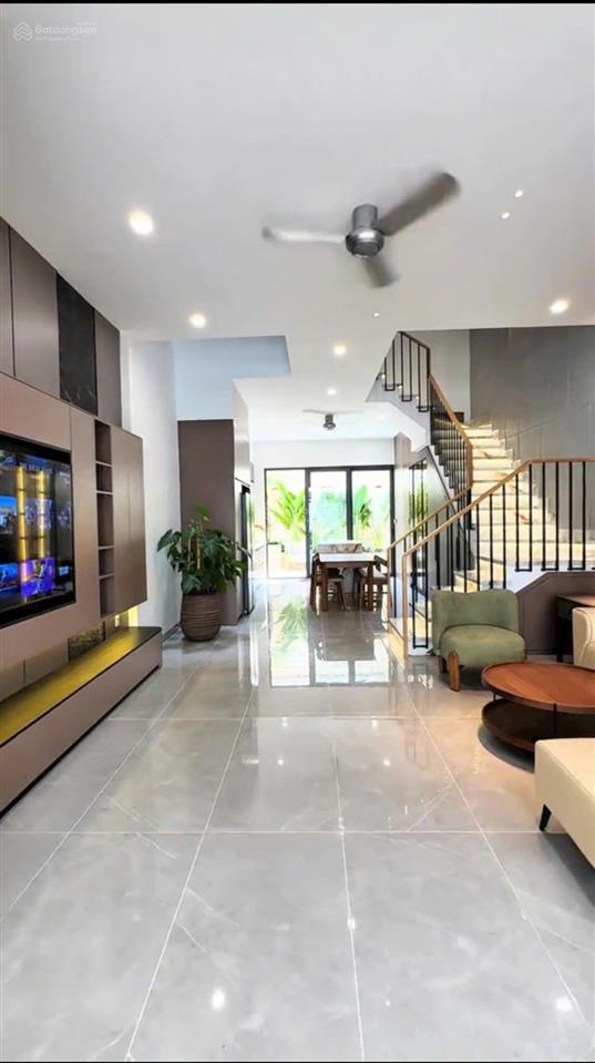 Nhanh mới kịp, phước bình 3 tấm, sổ nét, nguyễn trãi mặt tiền, 2tỷ490/89,6m2 (4x22.4m) 4pn 5wc