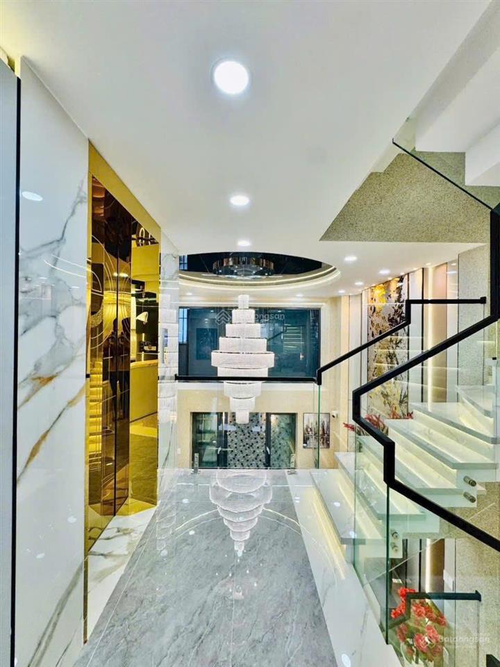 Bán gấp nhà (75m2) hẻm xe hơi 5m  gần ngay cao đẳng công thương. giá 2tỷ380 có thu nhập 16tr/tháng