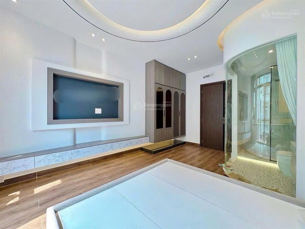 Kẹt tiền bán gấp! bưng ông thoàn 72,4m2 đang cho thuê 10tr/tháng. gần khu khang điền, quận 9