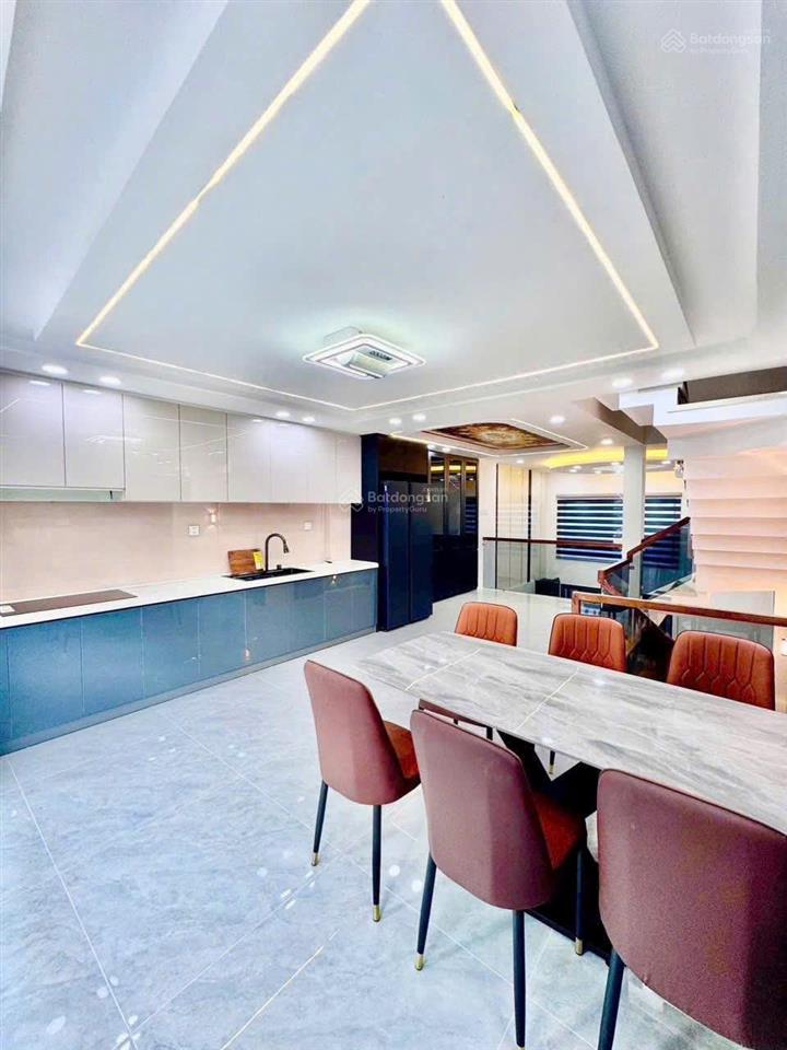 Bán nhà đường ngô quyền  quận 9. 73,7m2 đang cho thuê 17triệu. gần đh công nghệ kỹ thuật