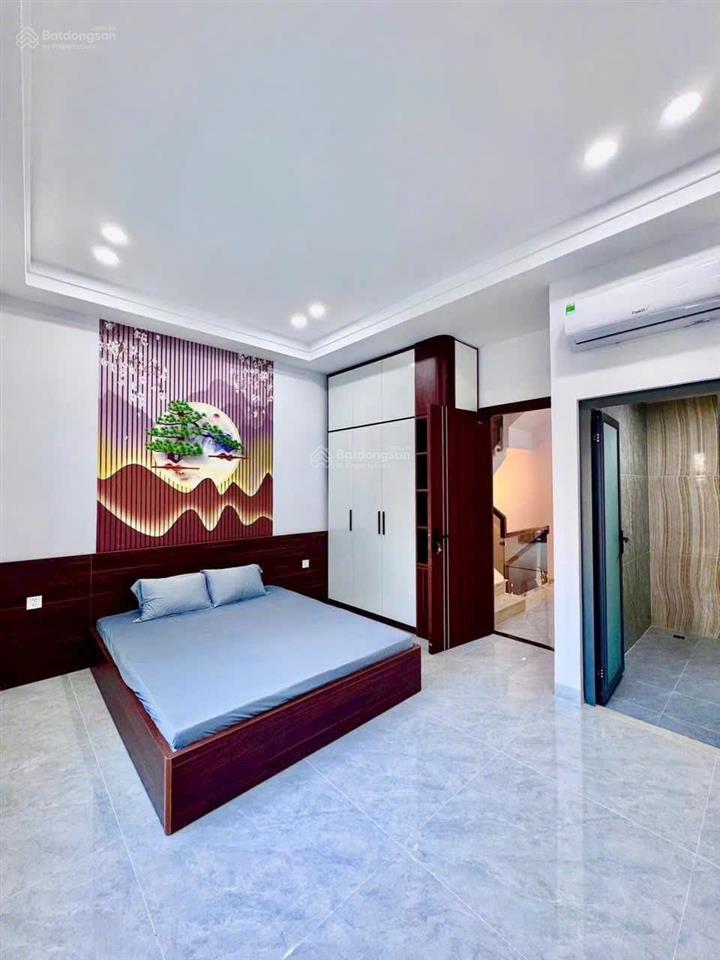 Bán nhà đường ngô quyền  quận 9. 73,7m2 đang cho thuê 17triệu. gần đh công nghệ kỹ thuật