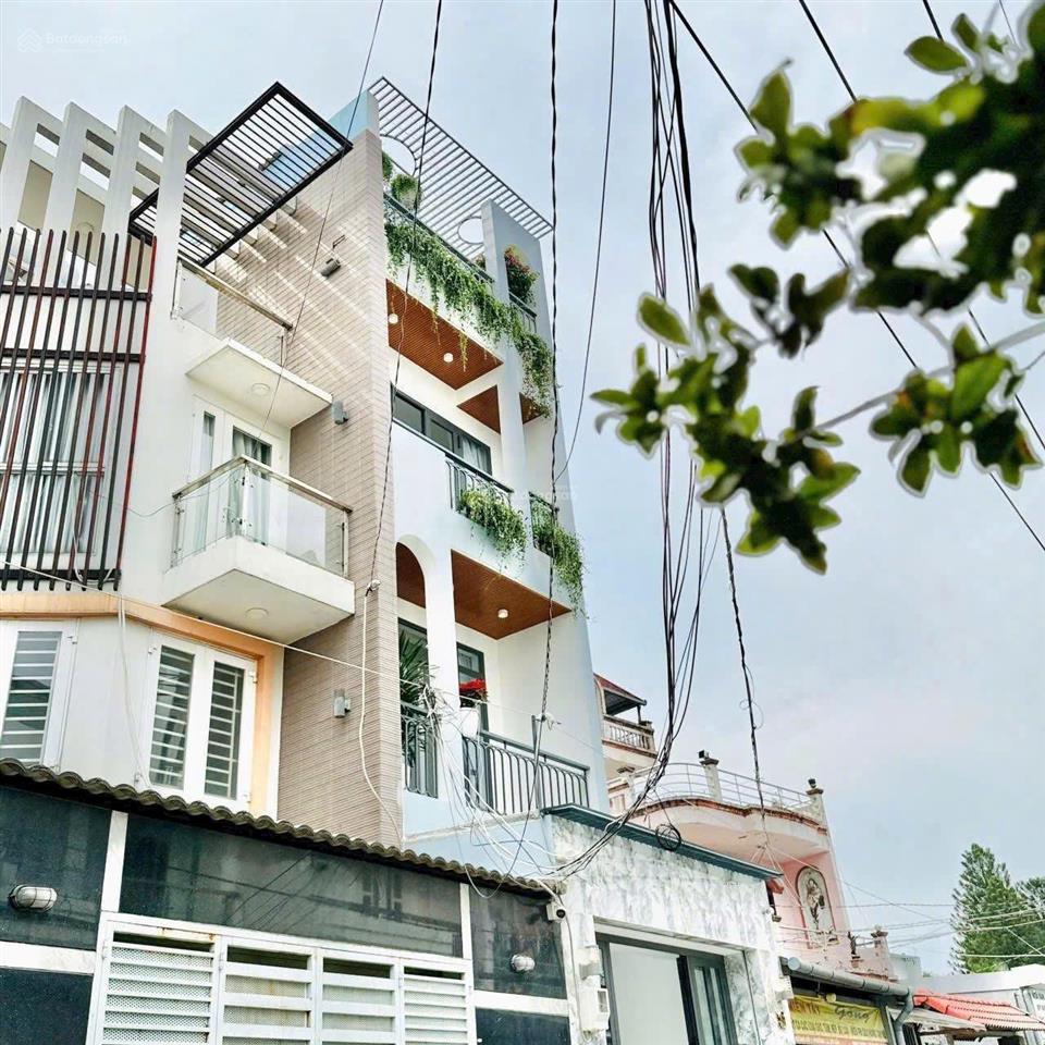 Bán nhà đường lê đại hành, q. 11, 4,1m x 17m, nhà 3 tấm, sẵn hđs cho thuê 19tr/ tháng