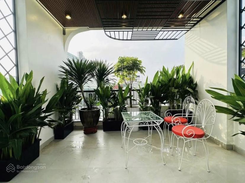 Bán nhà gần chợ bàn cờ đường xe hơi thông. nguyễn thiện thuật  p.3  q3. giá 3tỷ950 đang thuê 28tr