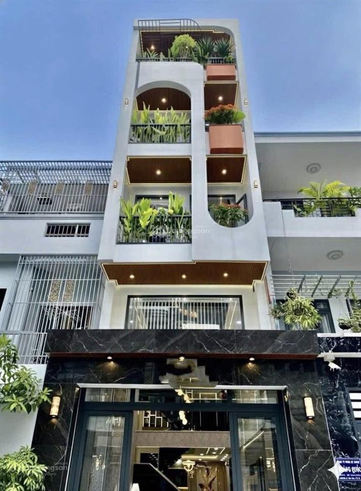 Bán nhà gần chợ bàn cờ đường xe hơi thông. nguyễn thiện thuật  p.3  q3. giá 3tỷ950 đang thuê 28tr