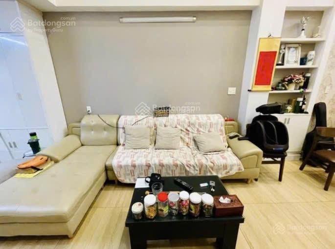 Bán nhà trần phú  p4  q5. nhà cách chợ an đông 300m. 72,5m2/xe hơi tận nhà. cho thuê 26tr
