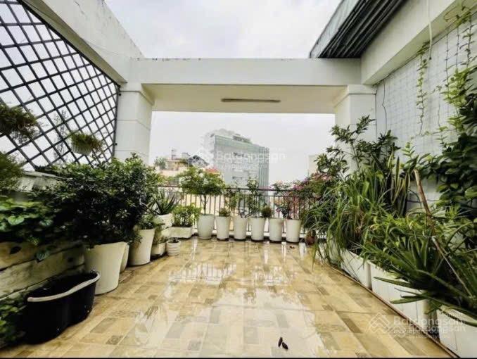 Bán nhà trần phú  p4  q5. nhà cách chợ an đông 300m. 72,5m2/xe hơi tận nhà. cho thuê 26tr