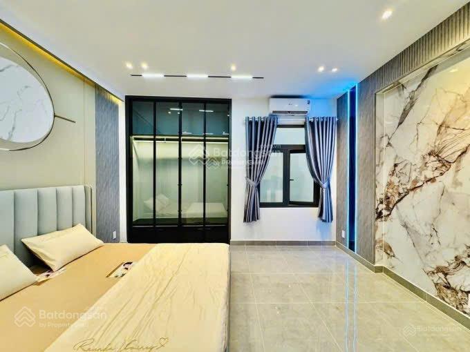 Bán nhà q6 đường phạm văn chí  p1 xe ôtô vào tới trong nhà 71,6m2 sẳn hđ cho thuê 19triệu