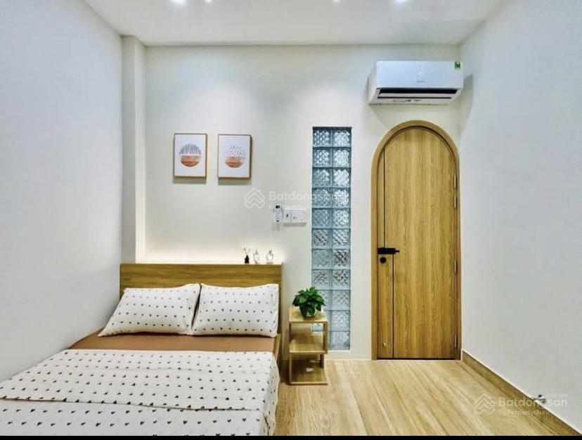 Chú cần bán nhà 1 trệt 1 lầu, 3pn, 4wc, trương quyền, võ thị sáu, q3, shr công chứng liền