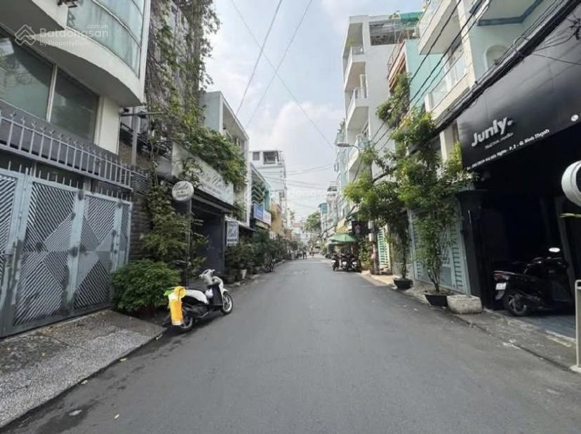 Chú cần bán nhà 1 trệt 1 lầu, 3pn, 4wc, trương quyền, võ thị sáu, q3, shr công chứng liền