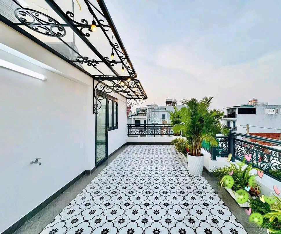 Nhà đẹp đ. thành thái, p12, q10, 68m2 (ngang 4,5m) gần vạn hạnh mall, 2tỷ800 hđ thuê 18tr/tháng