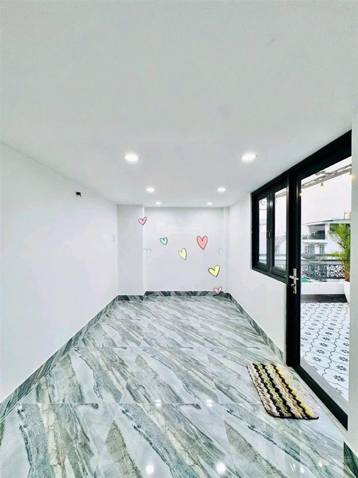 Nhà đẹp đ. thành thái, p12, q10, 68m2 (ngang 4,5m) gần vạn hạnh mall, 2tỷ800 hđ thuê 18tr/tháng