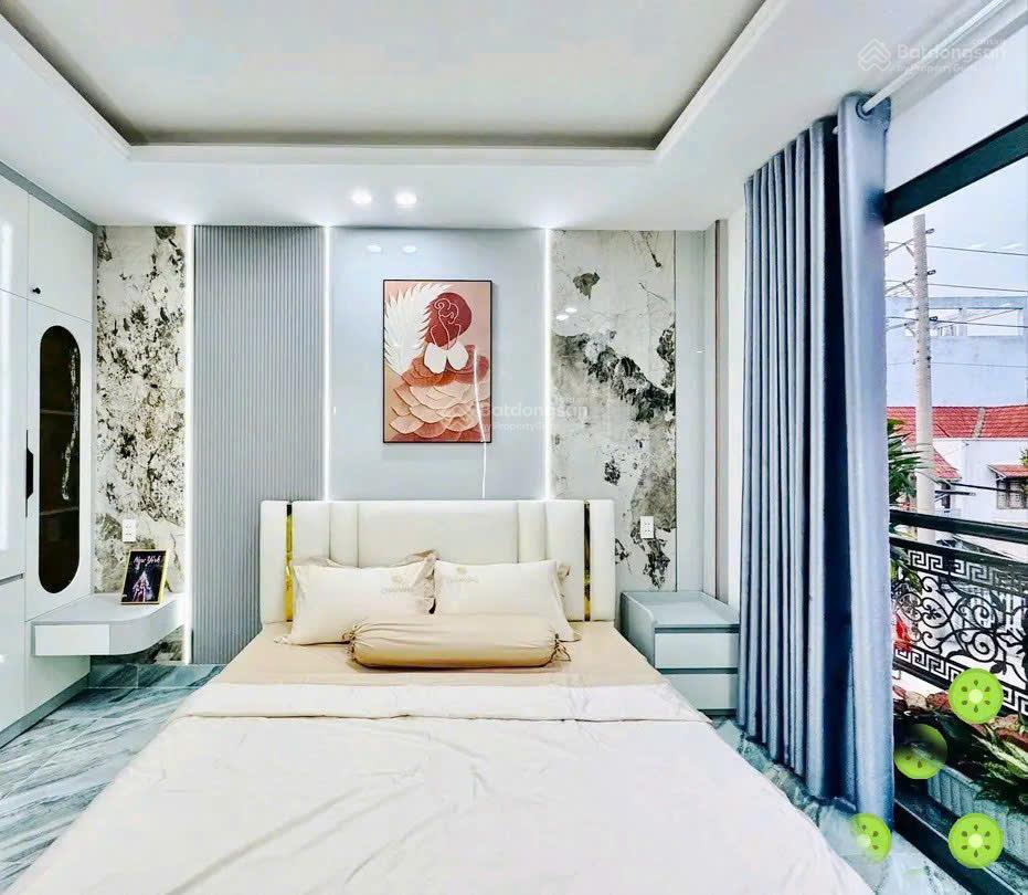 Nhà đẹp đ. thành thái, p12, q10, 68m2 (ngang 4,5m) gần vạn hạnh mall, 2tỷ800 hđ thuê 18tr/tháng