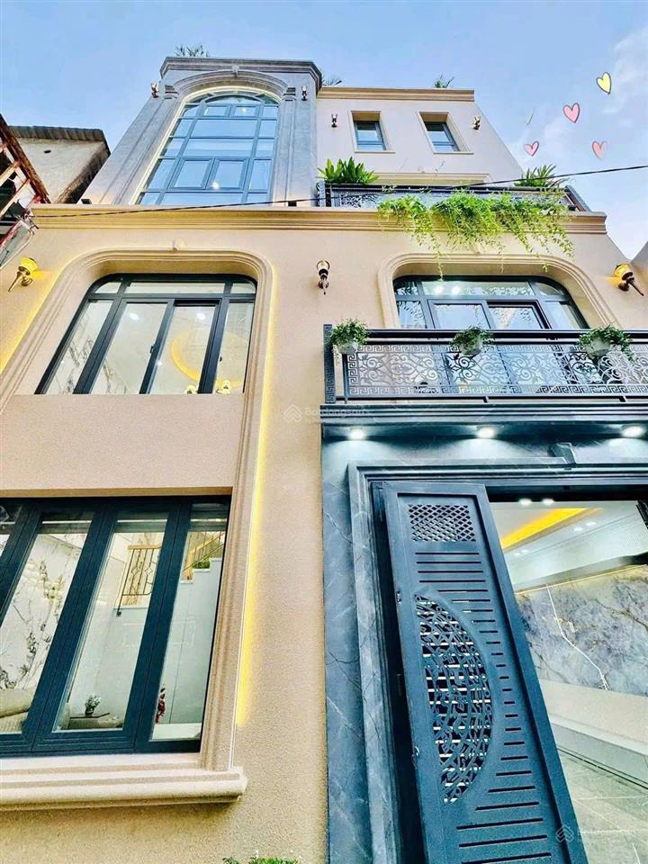 Nhà đẹp đ. thành thái, p12, q10, 68m2 (ngang 4,5m) gần vạn hạnh mall, 2tỷ800 hđ thuê 18tr/tháng