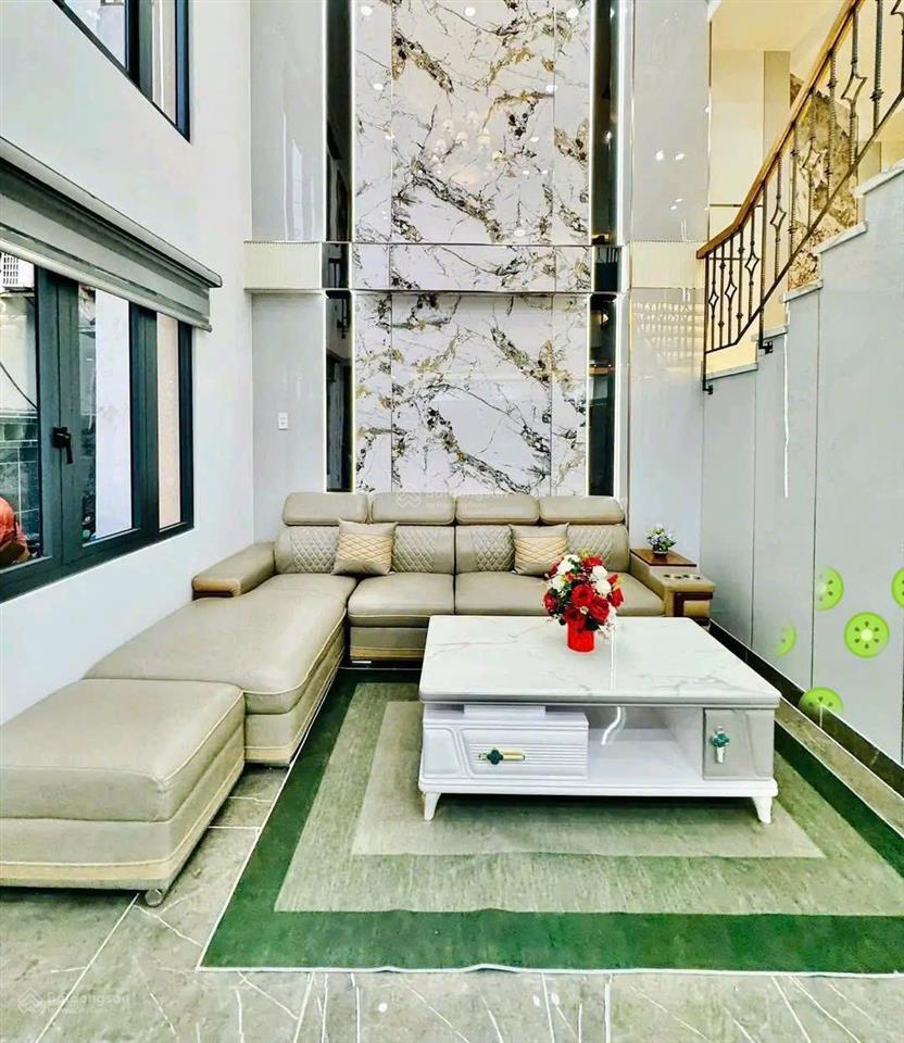 Nhà đẹp đ. thành thái, p12, q10, 68m2 (ngang 4,5m) gần vạn hạnh mall, 2tỷ800 hđ thuê 18tr/tháng